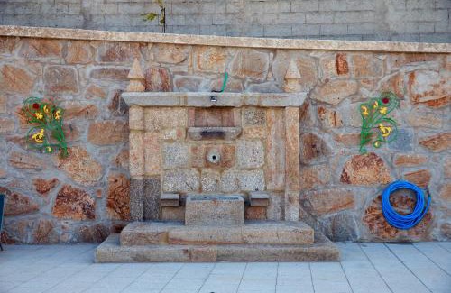 Fojo Lobal House | Casa do Sabugueiro