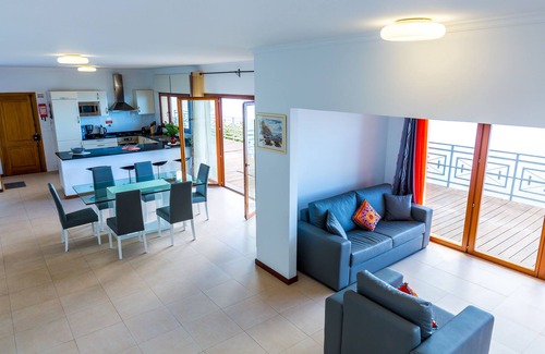 Canico House | Casa Falesia