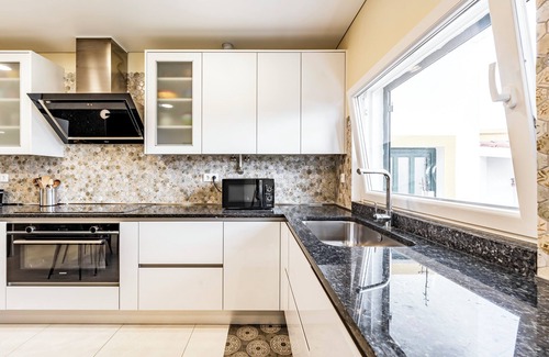 Sao Lourenco House | Casa Florbela in Azeitao-Family friendly Charming 3-bedroom house with AC, WiFi