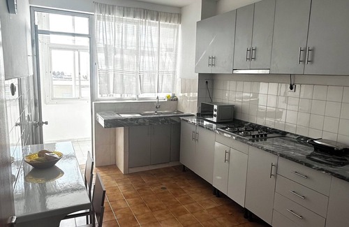 Praia Apartment | Casa Fortes Spacious family apartment near the beach and city center