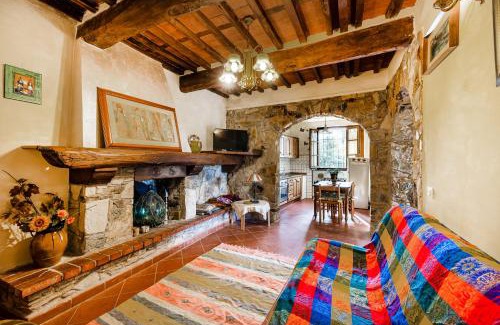Camaiore Apartment | Casa Giovanni - Relax Among Greenery - Happy Rentals
