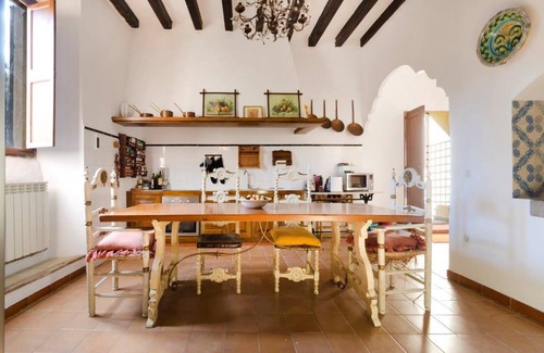 Lloseta House | Casa Histórica Para Ciclistas con Piscina, Sauna e Hidromasaje