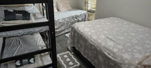 Balneario Gaivotas Hotel | Casa inteira em Itanhaem com 4 dormitorios grandes