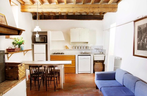 Gello House | Casa Il Sàrperi in Montecatini Val di Cecina