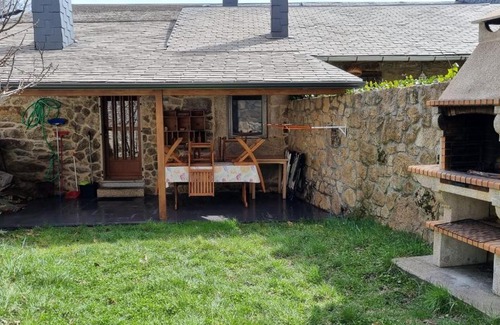 Lubian House | Casa jardin Mariana