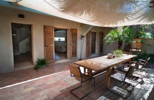 Hyeres House | Casa Kaya - Quatre Murs Et Un Toit