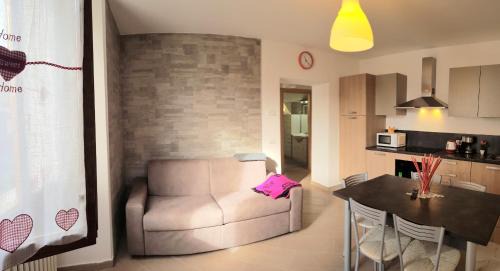 Pieve Apartment | Casa La Pief 2 Rosso by Gardadomusmea