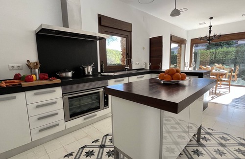 Cabo Roche Villa | Casa Lola. Beach at 1km and forest on your doorstep