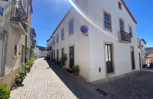 Penela Apartment | Casa lovits - Cozy One-Bedroom Apartment with Modern Comforts