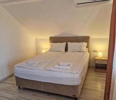 Sulina House | Casa Luca