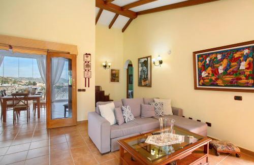 La Solana House | Casa Lucas