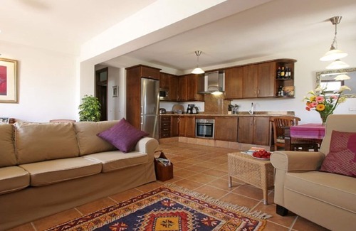 San Ambrosio House | Casa Lucia, a stylish 2/3 bedroom house, 2 bathrooms, 1 wc and private pool