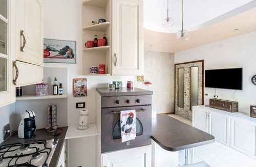 San Giovanni-Chiadino-Rozzol Apartment | Casa Luciana - w/ Terrace & Private Parking