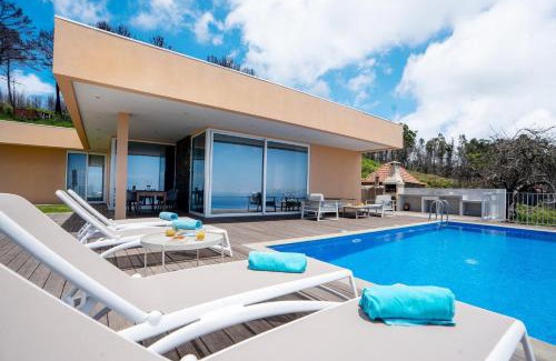 Calheta Villa | Casa Luz by LovelyStay