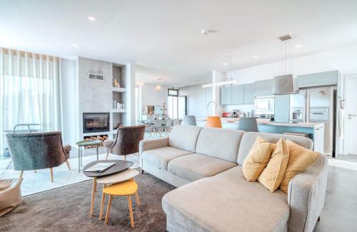 Calheta Villa | Casa Luz by LovelyStay