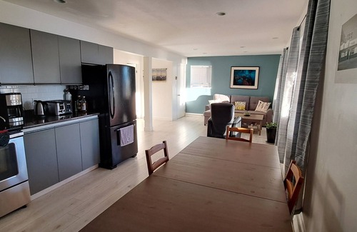 Langdale House | Casa Mar Vista: Breathtaking Coastal Views & Relaxing Getaway for All Ages