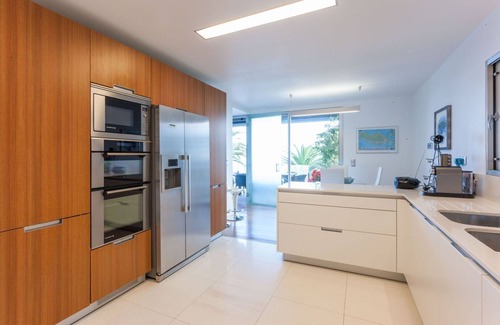 Canico House | Casa Martinhos by LovelyStay