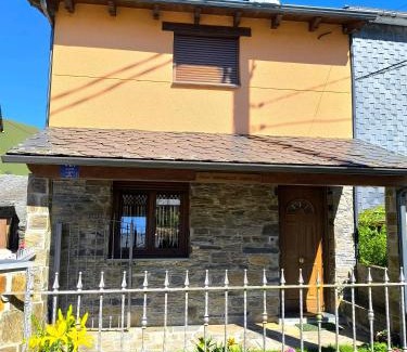 Peranzanes House | Casa Miravalles Fornela