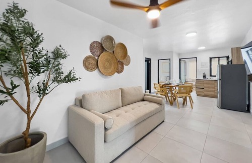 Santurce House | Casa Monseñor | 14 PPL House W/Balcony @ San Juan