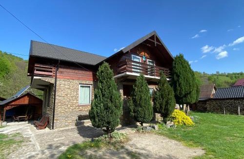 Poieni House | Casa Morar