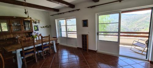 Seia House | Casa na Serra, Sabugueiro