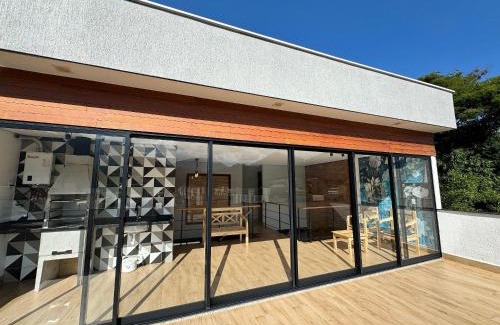 Nova Friburgo House | Casa no centro com churrasqueira