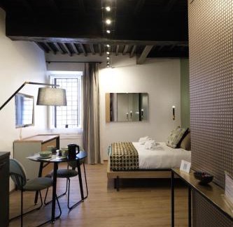 Rione XI Sant'Angelo Apartment | Casa Orchidea