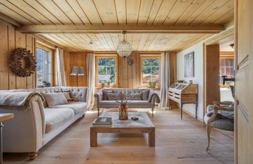 Sumvitg Bed & Breakfast | Casa Pasch - Boutique Bed and Breakfast in Cumpadials