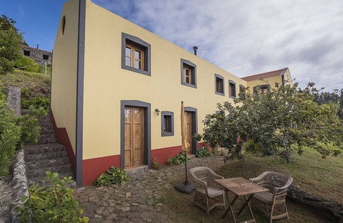 Ponta do Pargo House | Casa Pereiros T1 B&B | Casas da Levada