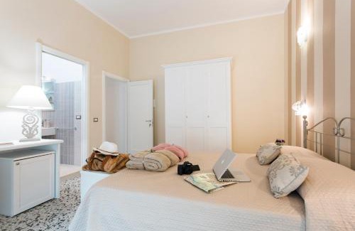 Bosa Historic Centre Apartment | Casa Piazzé IUN Q0873