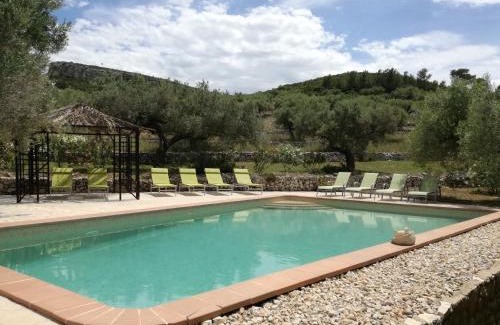 El Perello House | Casa Roca