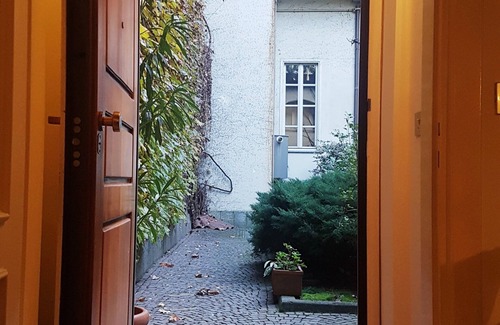 Historic Centre Apartment | CASA ROMAT 2 VERY CENTRAL CHARMING APARTMENT