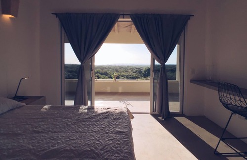 Los Pargos House | CASA ROMEO