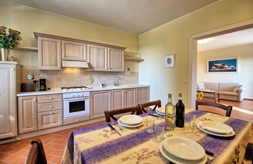 Certaldo Apartment | Casa Rossa 6 - Apartment with swimming pool