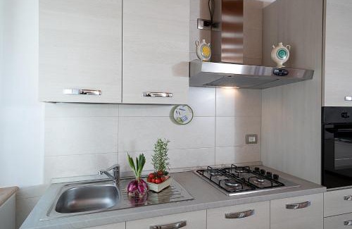 Bardolino House | CASA ROSSA - Regarda Travel