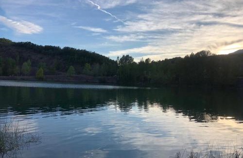 San Martin de Valdetuejar Apartment | Casa rural casa lara piscina jardin Lara