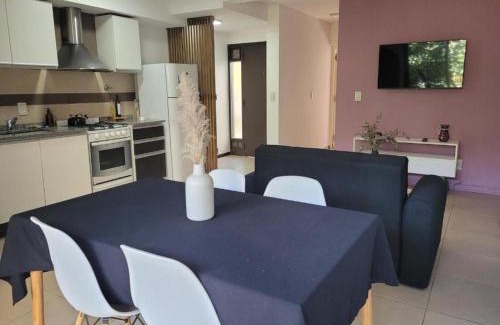 Guaymallen Apartment | Casa Rubí - Encantador apartamento en Mendoza - Seguridad 24-7 - Cochera privada