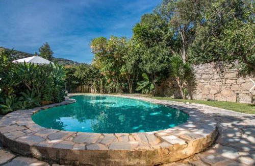 Jimena de la Frontera Ski Chalet | Casa rural en el Parque Natural de los Alcornocales