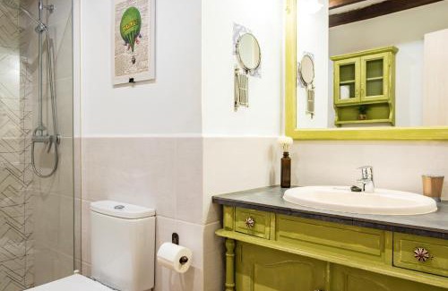 Sanchon de la Sagrada House | Casa Rural Gorriones