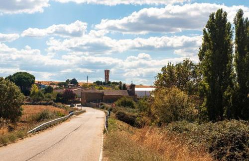 Sanchon de la Sagrada House | Casa Rural Gorriones