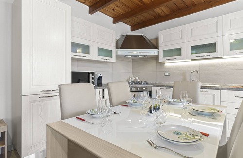Putzu Idu Apartment | Casa S'Architteddu - Three Bedroom Apartment, Sleeps 5