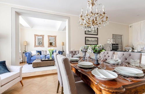 Lucca Historical Center Apartment | CASA SAN FREDIANO 3 Luxury Bedrooms and a Charming LUCCA View Inside the Walls