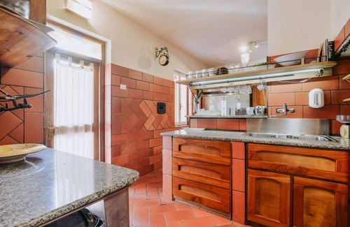 San Pietro a Mare Apartment | Casa Sergio - ID 4 - Seven Bedroom Apartment, Sleeps 17