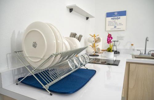 Levittown House | Casa Toñita