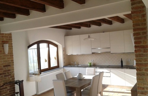 Agliano Terme House | Casa Vacanze Sweet Dreams immersa nella suggestiva campagna aglianese.