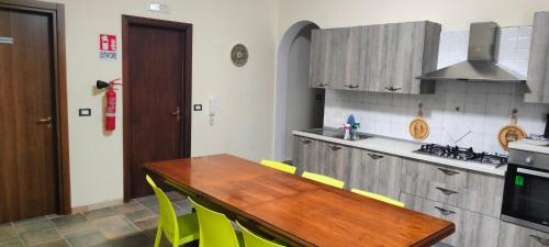 Camastra House | Casa Vacanze Villa Tropia