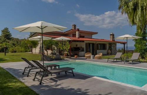 Pefkochori Villa | Casa Verde by halu!, Villa with private pool