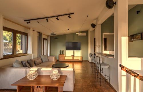 Pefkochori Villa | Casa Verde by halu!, Villa with private pool