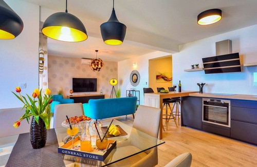 Duce Villa | Casa Victorija - Five Bedroom Villa, Sleeps 10