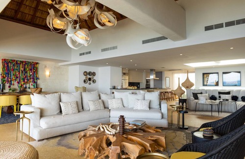 Emiliano Zapata Condo | Casa Vista Marietas - Beachfront, Ocean View 5 BR Luxury Penthouse